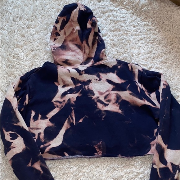 Cropped FILA hoodie - Picture 3 of 4
